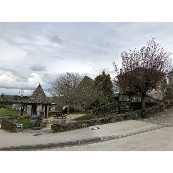 รูปถ่าย ฝรั่งเศส(France) มาร์กอแลส(Marcoles) 2018-04 32