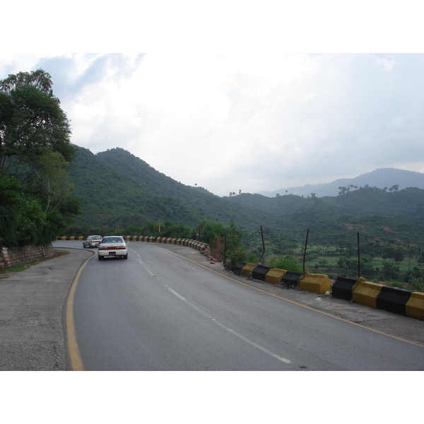 รูปถ่าย ปากีสถาน(Pakistan) ถนนจากอิสลามาบัดไปมัรรี(Islamabad to Murree road) 2006-08 88