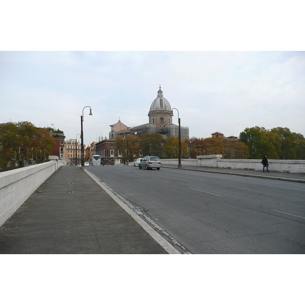 รูปถ่าย อิตาลี(Italy) โรม(Rome) ถนนริมน้ำอินซัสเซีย(Lungotevere in Sassia) 2007-11 5