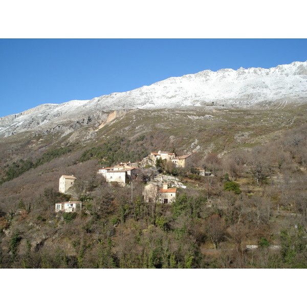 รูปถ่าย ฝรั่งเศส(France) ถนนจากกูร์เซกูลไปเกรโอลีแยร์-เล-เนจ(Coursegoule to Greolieres les neiges road) 2007-01 91