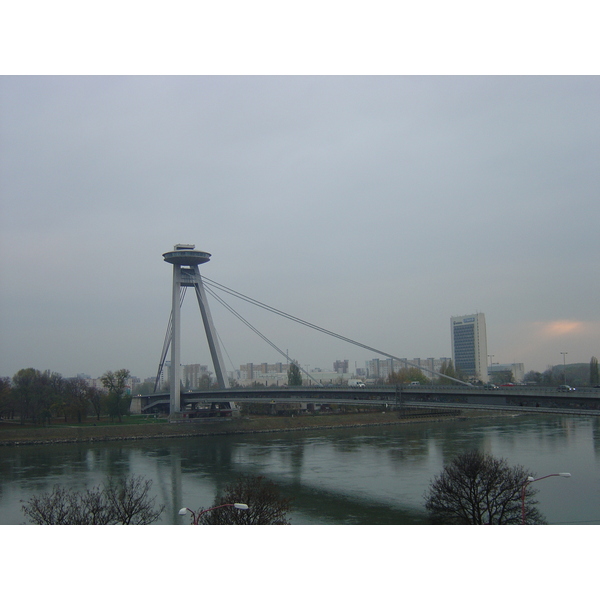 รูปถ่าย สโลวะเกีย(Slovakia) บราทิสลาวา(Bratislava) 2004-11 72