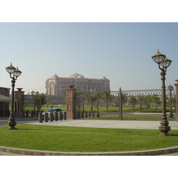 รูปถ่าย สหรัฐอาหรับเอมิเรตส์(United Arab Emirates) อาบูดาบี(Abu Dhabi) 2005-09 5