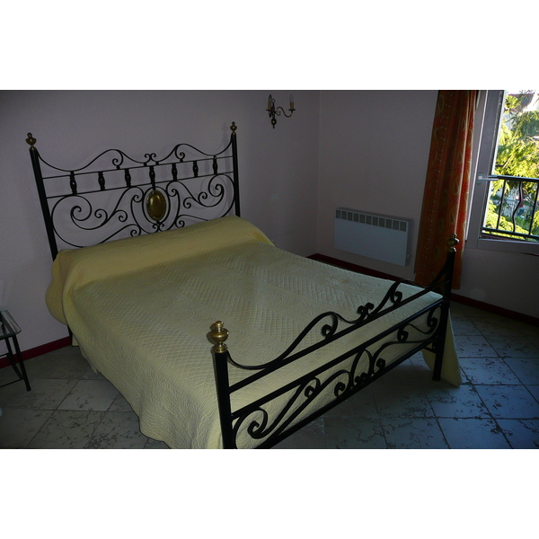 รูปถ่าย ฝรั่งเศส(France) โบแกร์(Beaucaire) โรงแรมเลด็อกตริแนร์(Les Doctrinaires Hotel) 2008-04 22