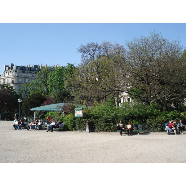 รูปถ่าย ฝรั่งเศส(France) ปารีส(Paris) ช็องเซลีเซ(Champs Elysees) 2006-04 59