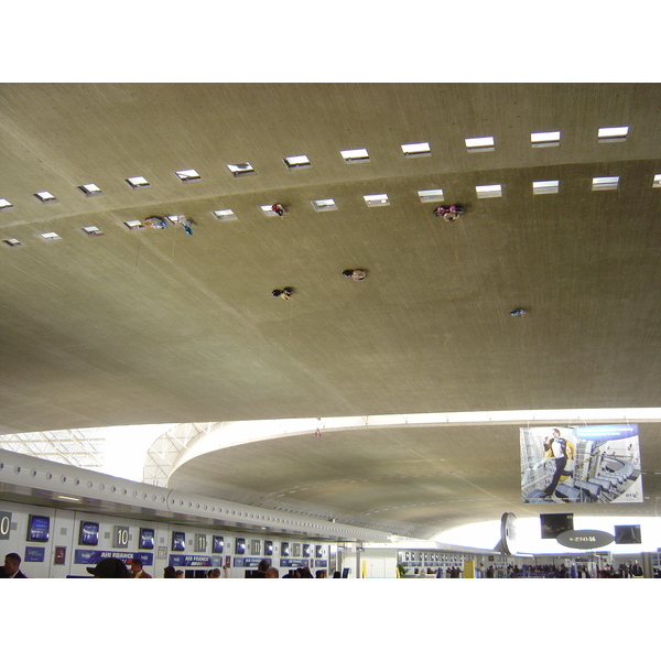 รูปถ่าย ฝรั่งเศส(France) ท่าอากาศยานปารีส-ชาร์ล-เดอ-โกล(Paris Charles de Gaulle Airport) 2005-04 2