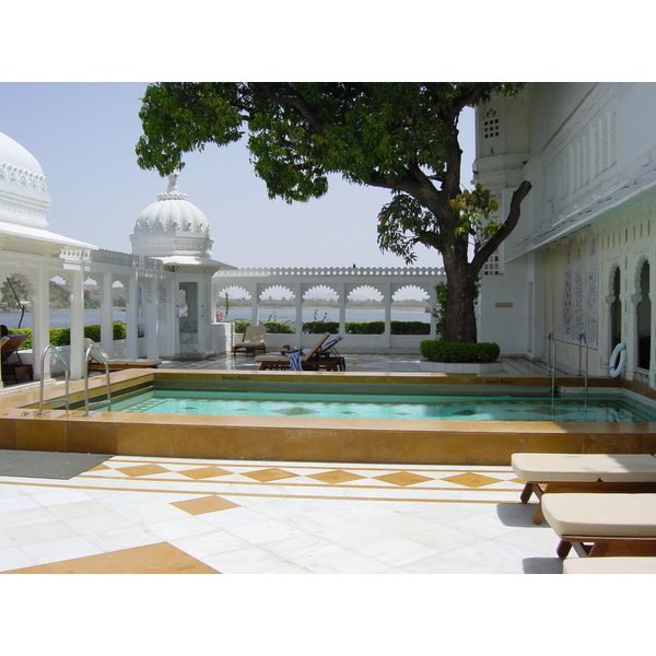 รูปถ่าย อินเดีย(India) อูไดปูร์(Udaipur) โรงแรมเลคพาเลซ(Lake Palace Hotel) 2003-05 33