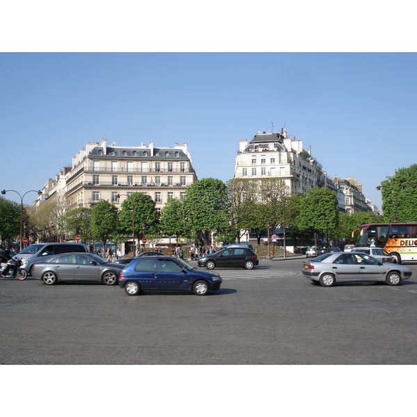 รูปถ่าย ฝรั่งเศส(France) ปารีส(Paris) ช็องเซลีเซ(Champs Elysees) 2006-04 43