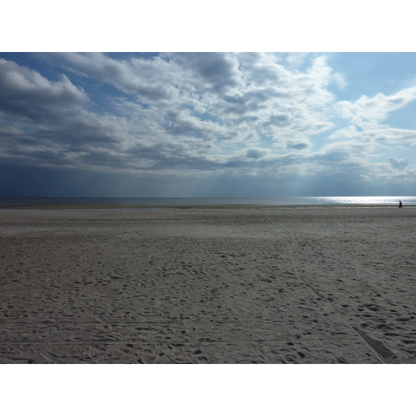 รูปถ่าย เอสโตเนีย(Estonia) แพร์นู(Parnu) 2009-04 12