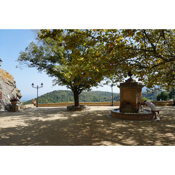 รูปถ่าย ฝรั่งเศส(France) คอร์สิคา(Corsica) เปนตา-ดี-กาซิงกา(Penta-di-Casinca) 2017-09 11