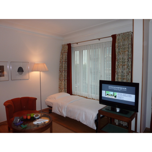 รูปถ่าย สวิสเซอร์แลนด์(Switzerland) ซูริค(Zurich) โรงแรมชไตเกนแบร์เกอร์ แบลรีฟโอลัก(Steigenberger Hotel Bellerive au Lac) 2009-06 28