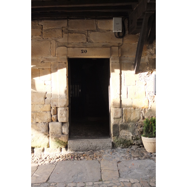 รูปถ่าย สเปน(Spain) ซันตีญานาเดลมาร์(Santillana del Mar) 2013-01 89
