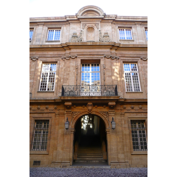 รูปถ่าย ฝรั่งเศส(France) แอ็กซ์-อ็อง-โพรว็องส์(Aix en Provence) ศาลาว่าการเมืองแอ็กซ์(Aix Town Hall) 2008-04 15