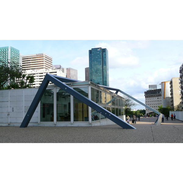 รูปถ่าย ฝรั่งเศส(France) ปารีส(Paris) ลาเดฟ็องส์(La Defense) 2007-05 143