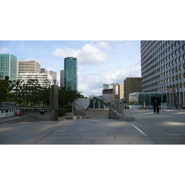 รูปถ่าย ฝรั่งเศส(France) ปารีส(Paris) ลาเดฟ็องส์(La Defense) 2007-05 86