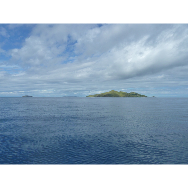 รูปถ่าย ฟิจิ(Fiji) จากเกาะอามูนูกาไปเกาะแคสต์อะเวย์(Amunuca Island to Castaway Island) 2010-05 19