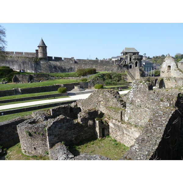 รูปถ่าย ฝรั่งเศส(France) ฟูแฌร์(Fougeres) 2010-04 104