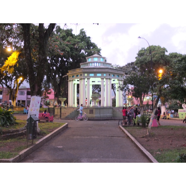รูปถ่าย คอสตาริกา(Costa Rica) ตูร์รีอัลบา(Turrialba) 2015-03 15