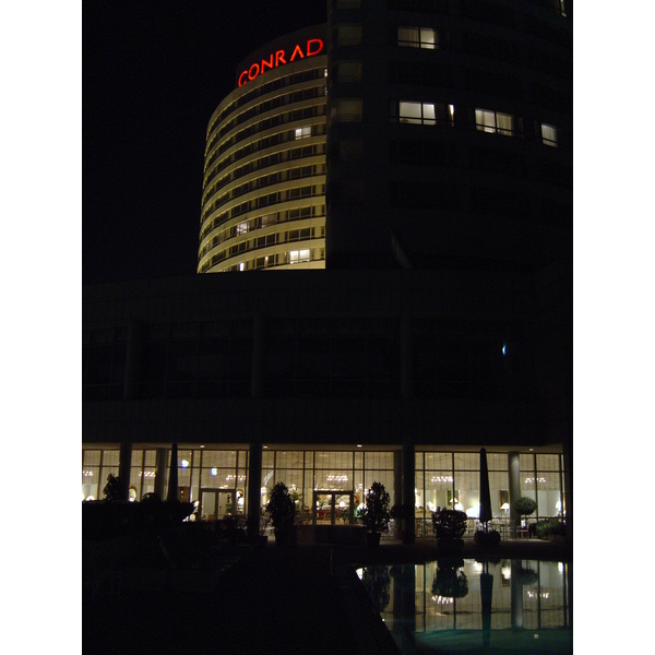 รูปถ่าย ตุรกี(Turkey) อิสตันบูล(Istanbul) โรงแรมคอนราด(Conrad Hotel) 2004-12 39