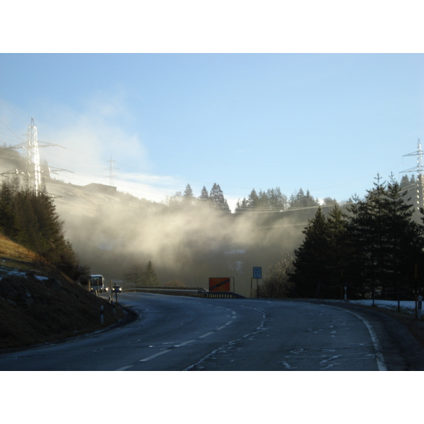 รูปถ่าย สวิสเซอร์แลนด์(Switzerland) ถนนจากคูร์ไปเซนต์มอริตซ์(Chur to St Moritz Road) 2007-01 62