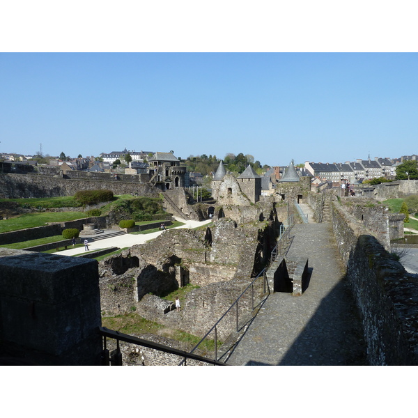 รูปถ่าย ฝรั่งเศส(France) ฟูแฌร์(Fougeres) 2010-04 90