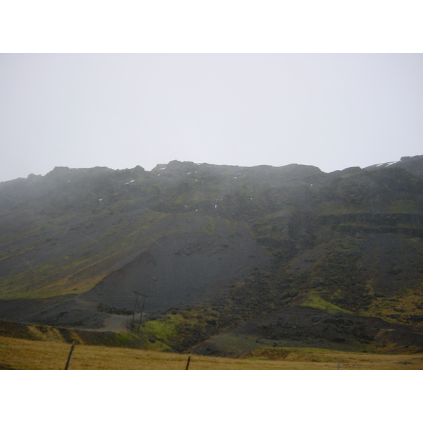 รูปถ่าย ไอซ์แลนด์(Iceland) แอราร์ิบาคคิ(Eyrarbakki) 2003-03 5