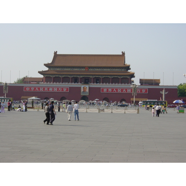 รูปถ่าย จีน(China) ปักกิ่ง(Beijing) จัตุรัสเทียนอันเหมิน(Tiananmen) 2002-05 15