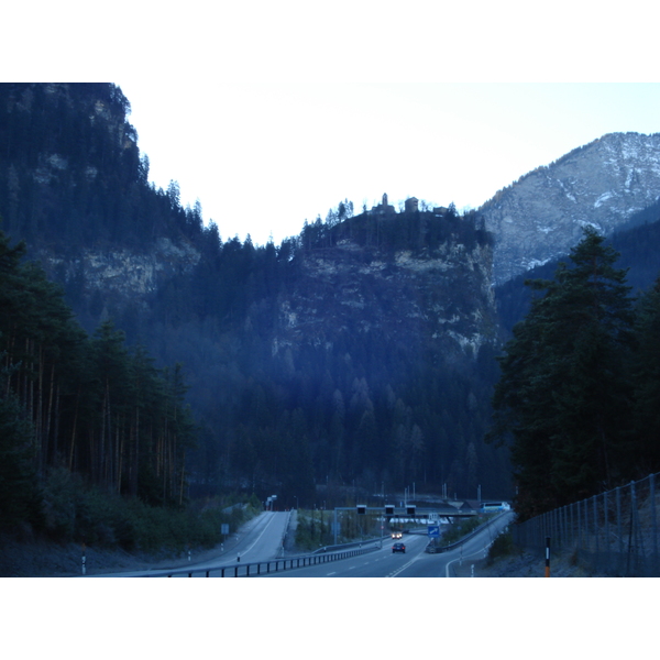 รูปถ่าย สวิสเซอร์แลนด์(Switzerland) ถนนจากคูร์ไปเซนต์มอริตซ์(Chur to St Moritz Road) 2007-01 76