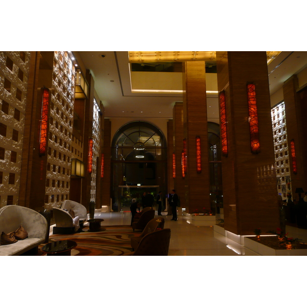รูปถ่าย สหรัฐอาหรับเอมิเรตส์(United Arab Emirates) ดูไบ(Dubai) โรงแรมเคมพินสกี้ มอลล์ออฟดิเอมิเรตส์(Kempinski Hotel Mall of the Emirates) 2009-01 98