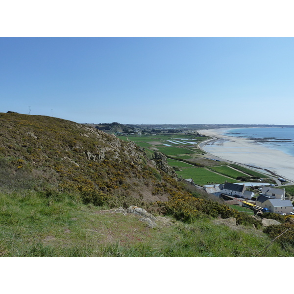 รูปถ่าย เจอร์ซีย์(Jersey) เจอร์ซีย์(Jersey) แซ็งตูแอ็ง(St Ouen) 2010-04 23