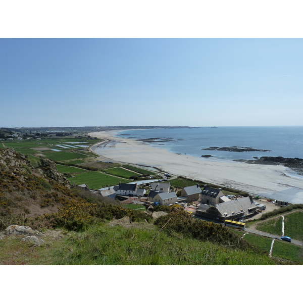 รูปถ่าย เจอร์ซีย์(Jersey) เจอร์ซีย์(Jersey) แซ็งตูแอ็ง(St Ouen) 2010-04 24