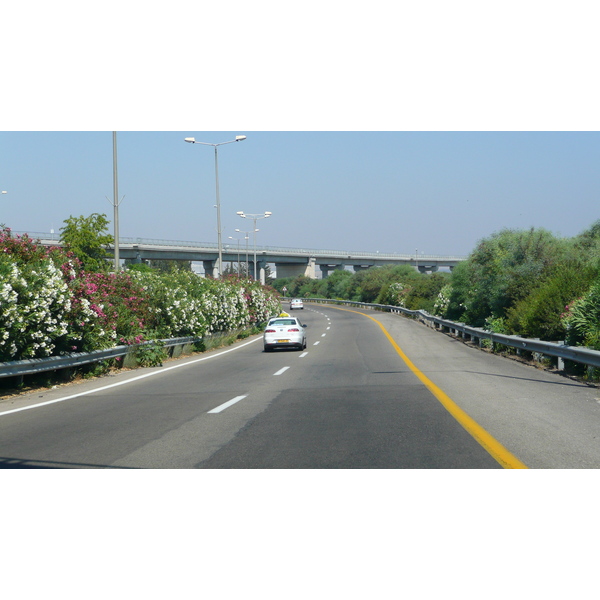รูปถ่าย อิสราเอล(Israel) จากเทลอาวีฟไปท่าอากาศยานเบนกูเรียน(Tel Aviv to Ben Gurion Airport) 2007-06 20