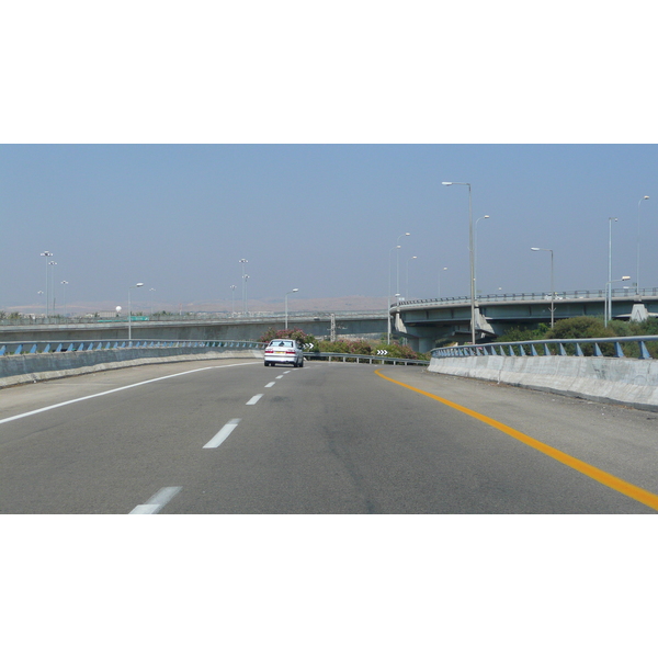 รูปถ่าย อิสราเอล(Israel) จากเทลอาวีฟไปท่าอากาศยานเบนกูเรียน(Tel Aviv to Ben Gurion Airport) 2007-06 19
