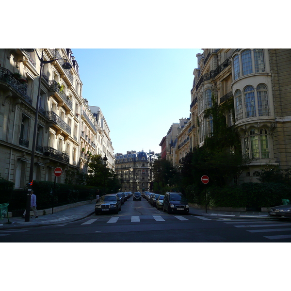 รูปถ่าย ฝรั่งเศส(France) ปารีส(Paris) คุ้มที่ 8(8th Arrondissement) ถนนแร็มบรันต์(Rue Rembrandt) 2007-09 24