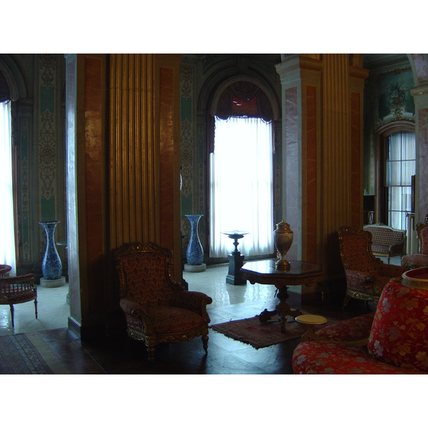 รูปถ่าย ตุรกี(Turkey) อิสตันบูล(Istanbul) พระราชวังโดลมาบาห์เช(Dolmabahce Palace) 2004-12 18