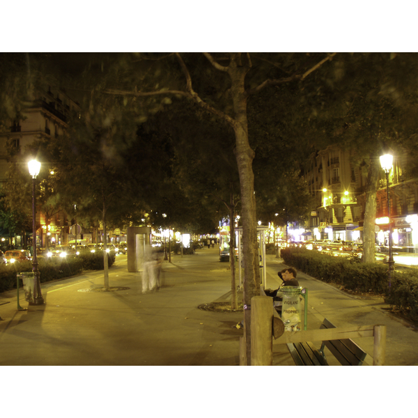 รูปถ่าย ฝรั่งเศส(France) ปารีส(Paris) ปิกาลยามค่ำคืน(Pigalle by night) 2007-07 32