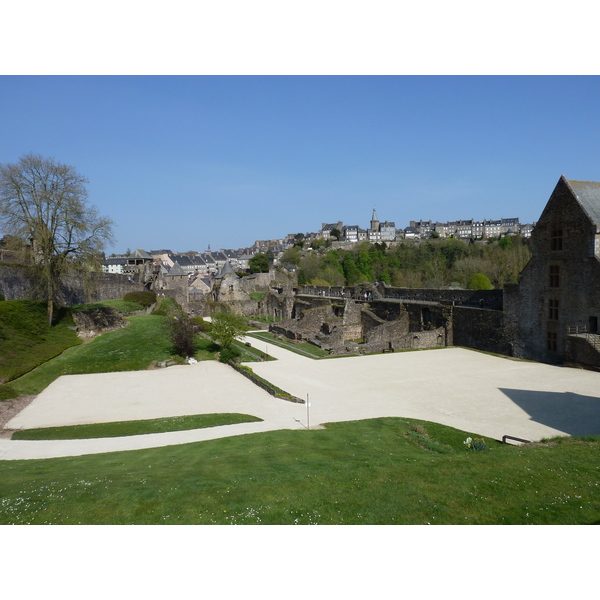 รูปถ่าย ฝรั่งเศส(France) ฟูแฌร์(Fougeres) 2010-04 93
