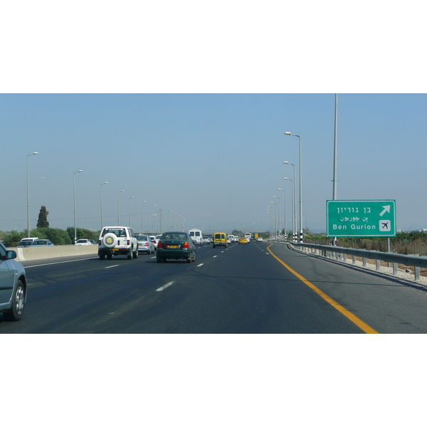 รูปถ่าย อิสราเอล(Israel) จากเทลอาวีฟไปท่าอากาศยานเบนกูเรียน(Tel Aviv to Ben Gurion Airport) 2007-06 18