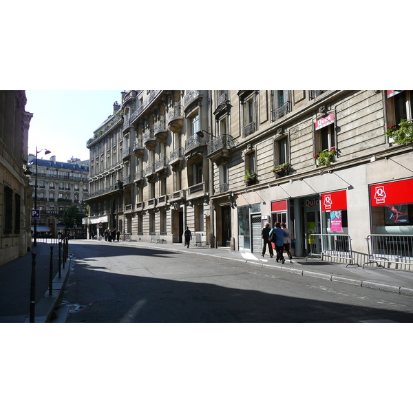 รูปถ่าย ฝรั่งเศส(France) ปารีส(Paris) คุ้มที่ 17 (17th Arrondissement) ถนนวากราม(Avenue de Wagram) 2007-05 15