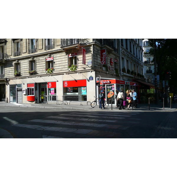 รูปถ่าย ฝรั่งเศส(France) ปารีส(Paris) คุ้มที่ 17 (17th Arrondissement) ถนนวากราม(Avenue de Wagram) 2007-05 1