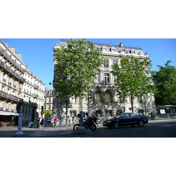 รูปถ่าย ฝรั่งเศส(France) ปารีส(Paris) คุ้มที่ 17 (17th Arrondissement) ถนนวากราม(Avenue de Wagram) 2007-05 2