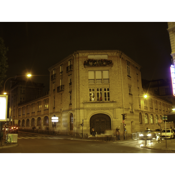 รูปถ่าย ฝรั่งเศส(France) ปารีส(Paris) ปิกาลยามค่ำคืน(Pigalle by night) 2007-07 29