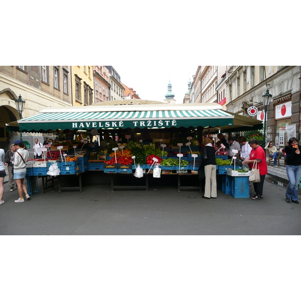 รูปถ่าย สาธารณรัฐเช็ก(Czech Republic) ปราก(Prague) ฮาเวลสกา(Havelska) 2007-07 29