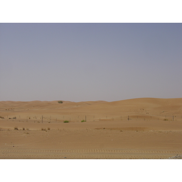 รูปถ่าย สหรัฐอาหรับเอมิเรตส์(United Arab Emirates) จากอัลเลอินไปถนนอาบูดาบี(Al Ain to Abu Dhabi Road) 2005-09 16