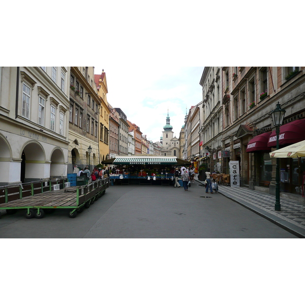 รูปถ่าย สาธารณรัฐเช็ก(Czech Republic) ปราก(Prague) ฮาเวลสกา(Havelska) 2007-07 16
