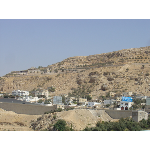 รูปถ่าย จอร์แดน(Jordan) ทะเลดำ(Dead Sea) 2004-10 26