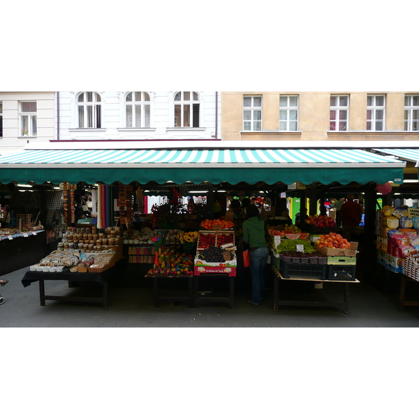 รูปถ่าย สาธารณรัฐเช็ก(Czech Republic) ปราก(Prague) ฮาเวลสกา(Havelska) 2007-07 9