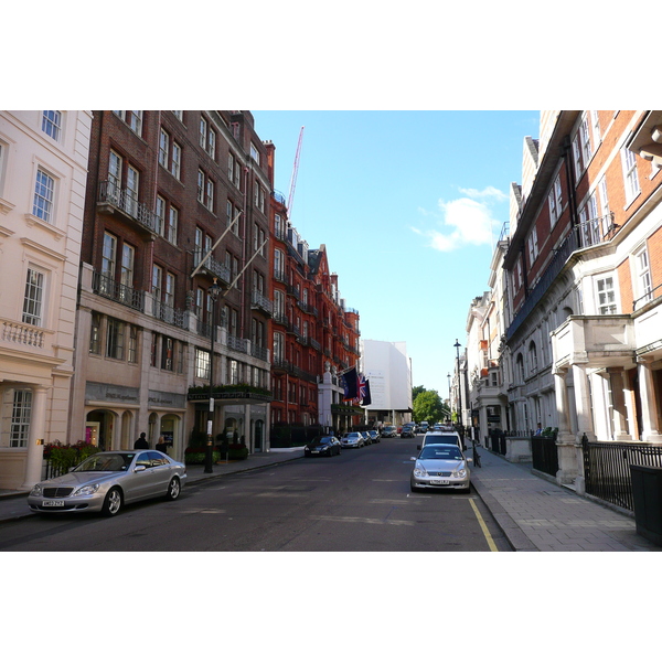 รูปถ่าย อังกฤษ(United Kingdom) ลอนดอน(London) ตรอกเซาท์มอลตัน(South Molton Lane) 2007-09 3