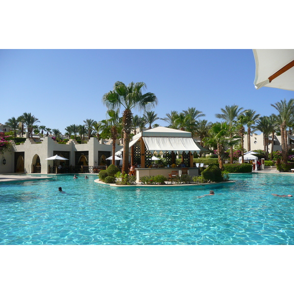 รูปถ่าย อียิปต์(Egypt) ชาร์มเอลชีค(Sharm el Sheikh) โรงแรมโฟร์ซีซันส์(Four Seasons Hotel) สระว่ายน้ำอัลวาฮา โฟร์ซีซันส์(Four Seasons Al Waha Pool) 2008-06 29