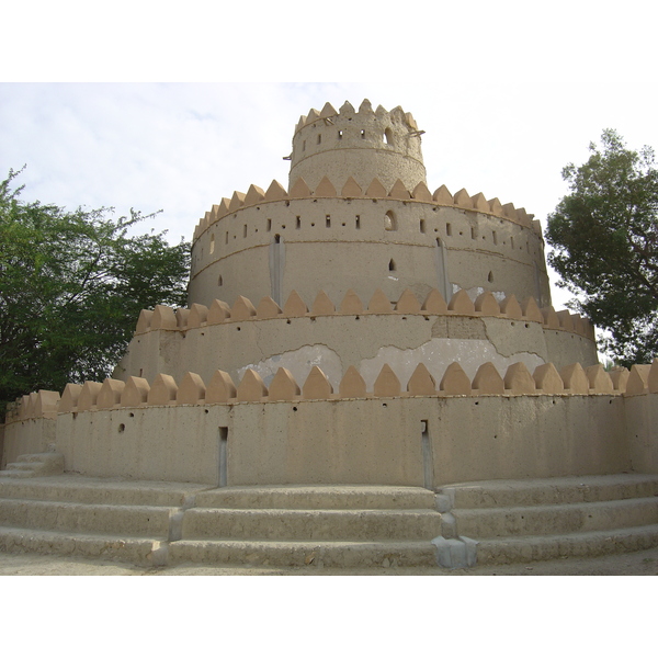 รูปถ่าย สหรัฐอาหรับเอมิเรตส์(United Arab Emirates) อาเลอิน(Al Ain) ป้อมจาลี(Jahli Fort) 2005-03 18