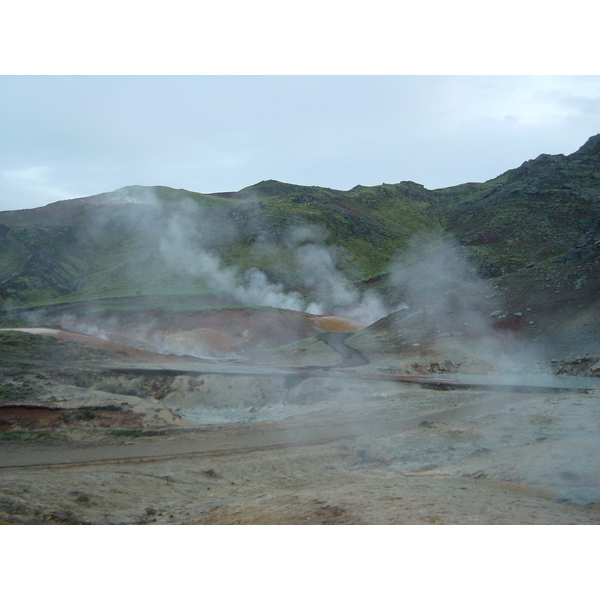 รูปถ่าย ไอซ์แลนด์(Iceland) ครีซูวิค(Krysuvik) 2003-06 13